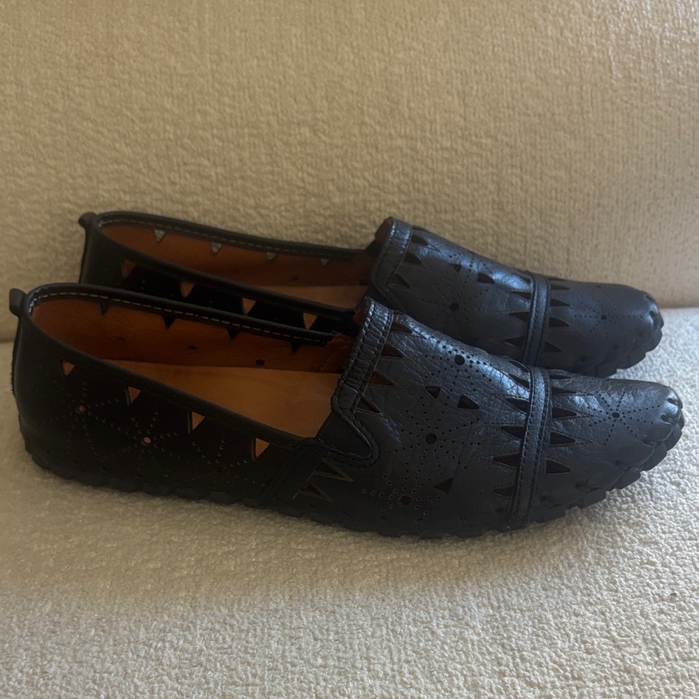 Spring Step Fusaro Black Leather Flats